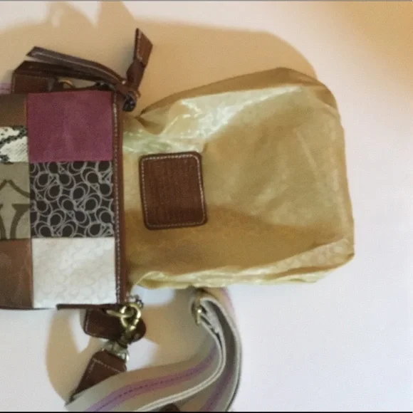 Patchwork Cross-body Bag - Picture 5 of 6